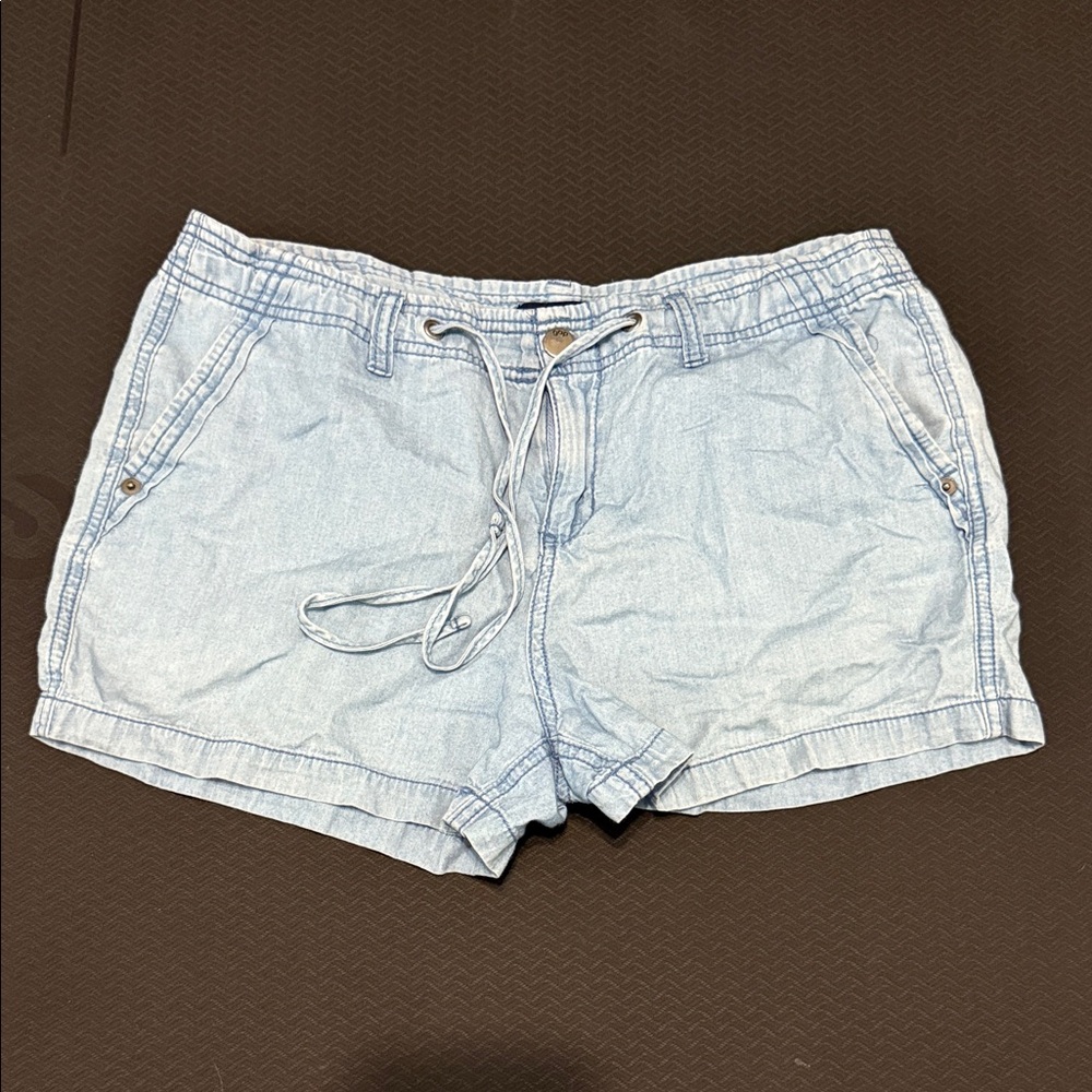 EUC Women’s Gap Chambray Shorts, Size 6